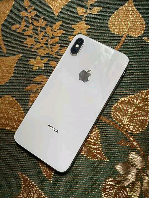 IPhone x max pro. for Sale in Los Angeles, CA - OfferUp