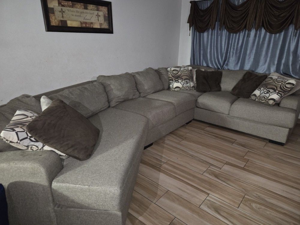 Sectional Couch