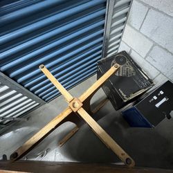 Dinning Table And Chairs 