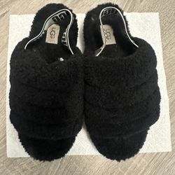 UGG slippers 