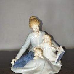 Vintage Avon 1984 Porcelain Mom Figurine Mother's Day Collectible 