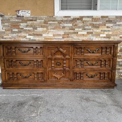 Thomasville Dresser