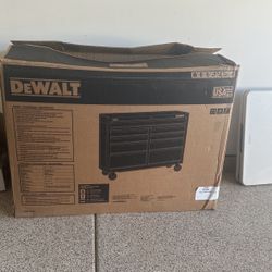 Dewalt Tool Chest 