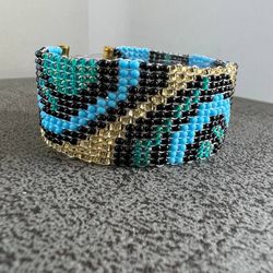 Beaded bracelet
