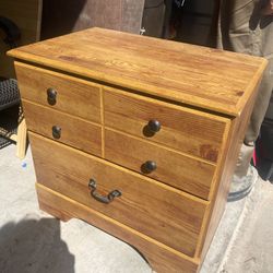 Solid End Table Drawers Open Good