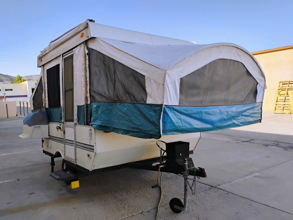 1999 Viking Pop Up Camper