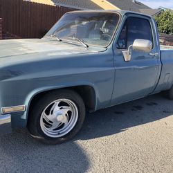 1986 Chevrolet 1/2 Ton Pickups
