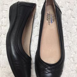 NEW STRIDE Black Shoes 8.5 M