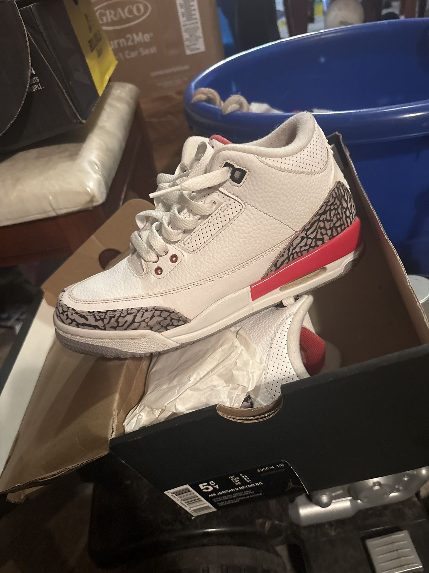 Jordan Retro 3 5.5y