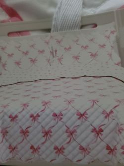 Queen Quilt With Pink Bows Reverse Are Pink Rose's