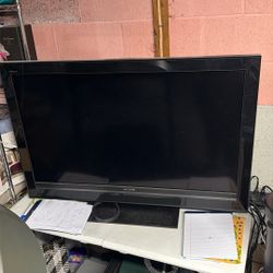 46” Sony Bravia TV – Works, Non-Smart – $30