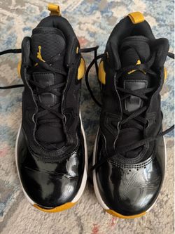 Air Jordan Flights Black and Gold Sneakers Size 5