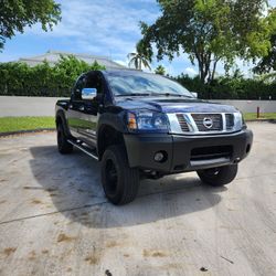 Nissan Titan 