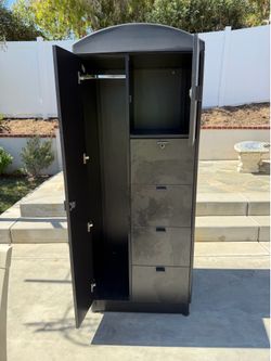 Storage cabinet