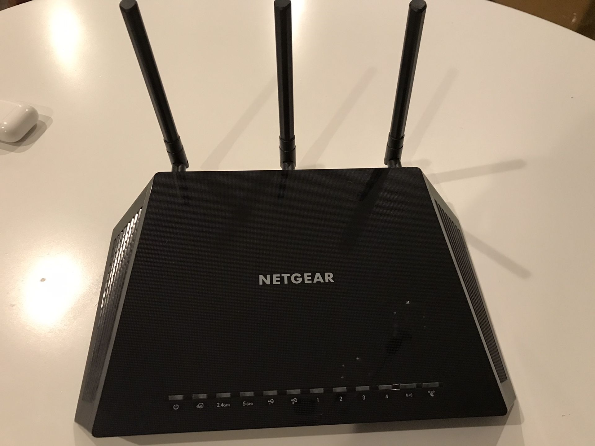 Netgear WiFi Router - R6400