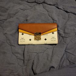 MCM Clutch And Shoulder Pouch 