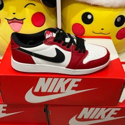 Jordan 1 Low Chicago