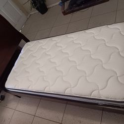 Twin Bed 