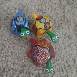 Set Of 3 Turtles With Bobble Heads 