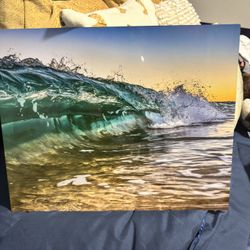 Wave Photo On Gloss Metal