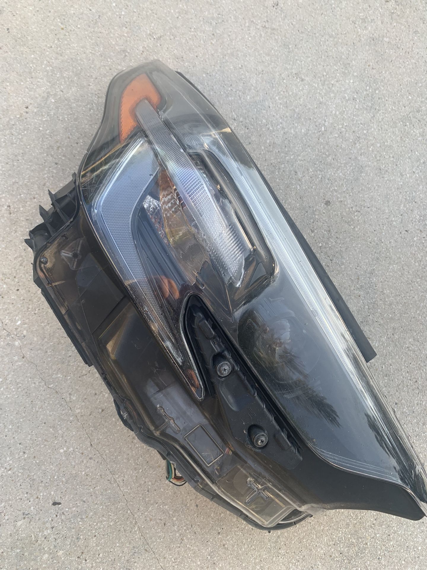 SUBARU LEGACY HEADLIGHT