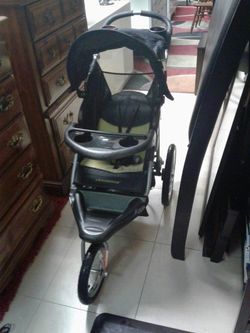 Expedition Jogging Stroller