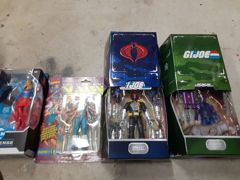 Super 7 & Marvel Legend Lot x4