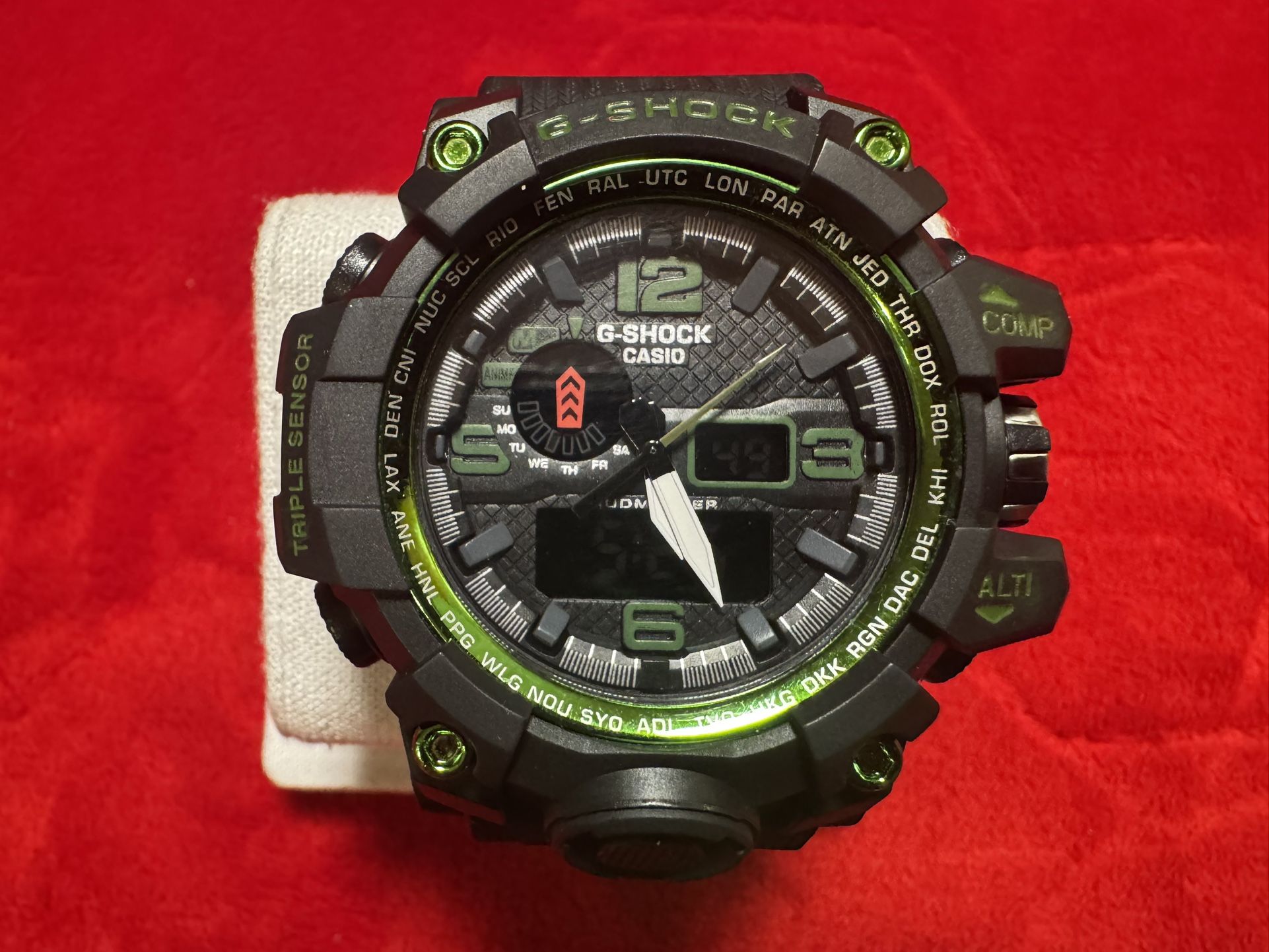 G-Shock Style Digital Military Sports Watch – LED Display, Shock Resistant, Stopwatch, Waterproof Design, Green+Black Band