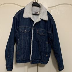 Vintage Levi’s Sherpa Lined Dark Denim Trucker Jacket MENS MEDIUM