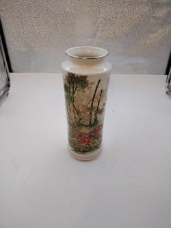 Vintage Japanese Crackled Vase Signed 11.4
