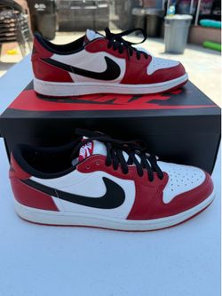 Jordan 1 Low Retro OG Chicago Mens size 11