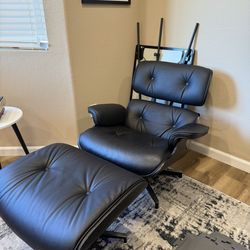 Eames Lounge Chair - Not Authentic
