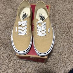 Tan/Khaki Size 8 Woman Vans 