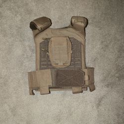 Weighted Vest w/ 2 Plates