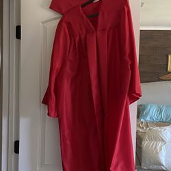 Free      MVHS Cap Gown