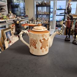 "Samburu Safari " Line Teapot W/Brown Turtle Motif & Twisted Handle, Vintage Sigma Stoneware Holds 4.5-5 Cups 7H X 9.5W