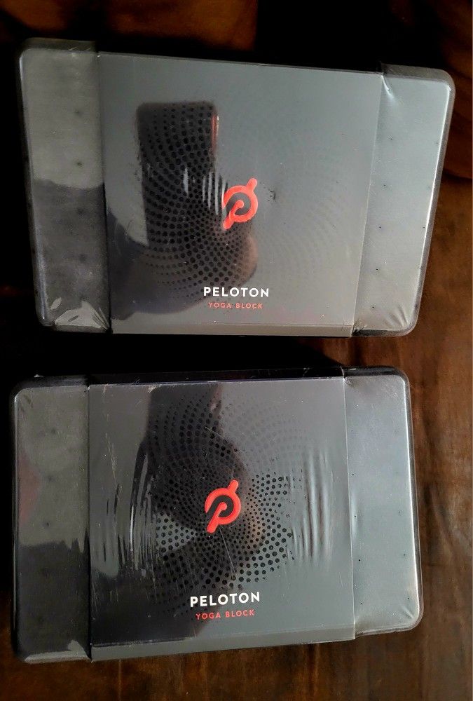 PELOTON SET OF 2 BRAND NEW YOGA 🧘♀️ BLOCKS