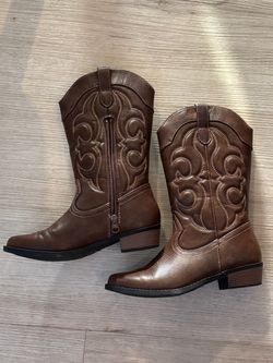 Brown Western Cowboy Boots with Embroidery