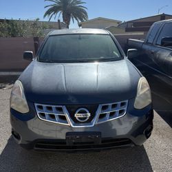 2012 Nissan Rogue S / SV / SV w/SL Package *As is*