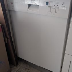 Bosch Dishwasher - Works Great