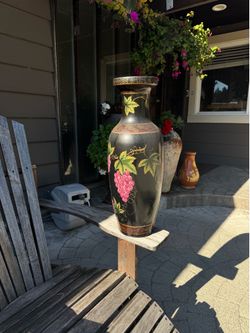 Floor vase