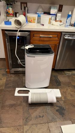 Air conditioner 180$ firm cash only