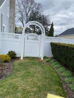 Install Fence Pvc