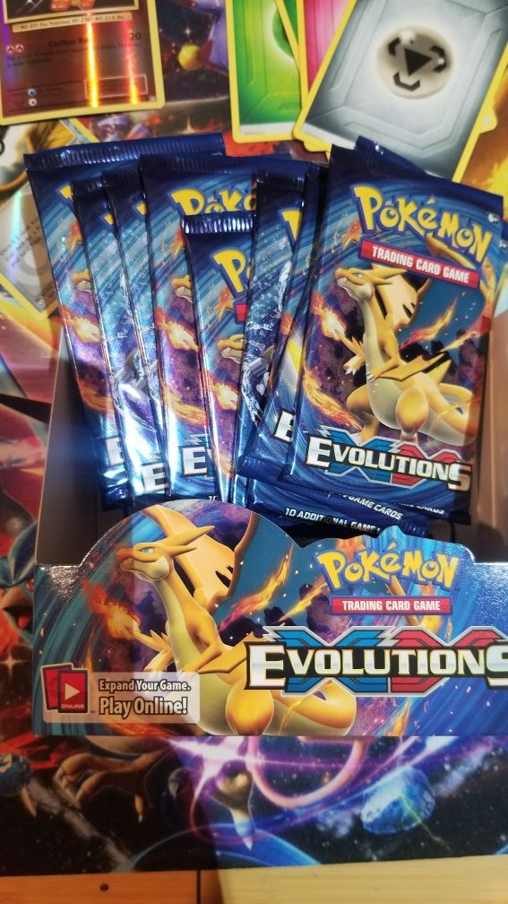 Pokemon XY Evolutions Booster Pack Charizard Sealed