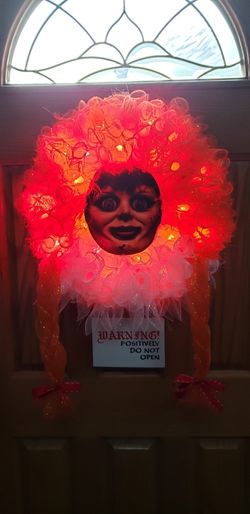 Annabelle Wreath. The Perfect Halloween Decoration/gift For The Horror Movie Fan. $50 With Lights $45 Without. See Description 👇🏻