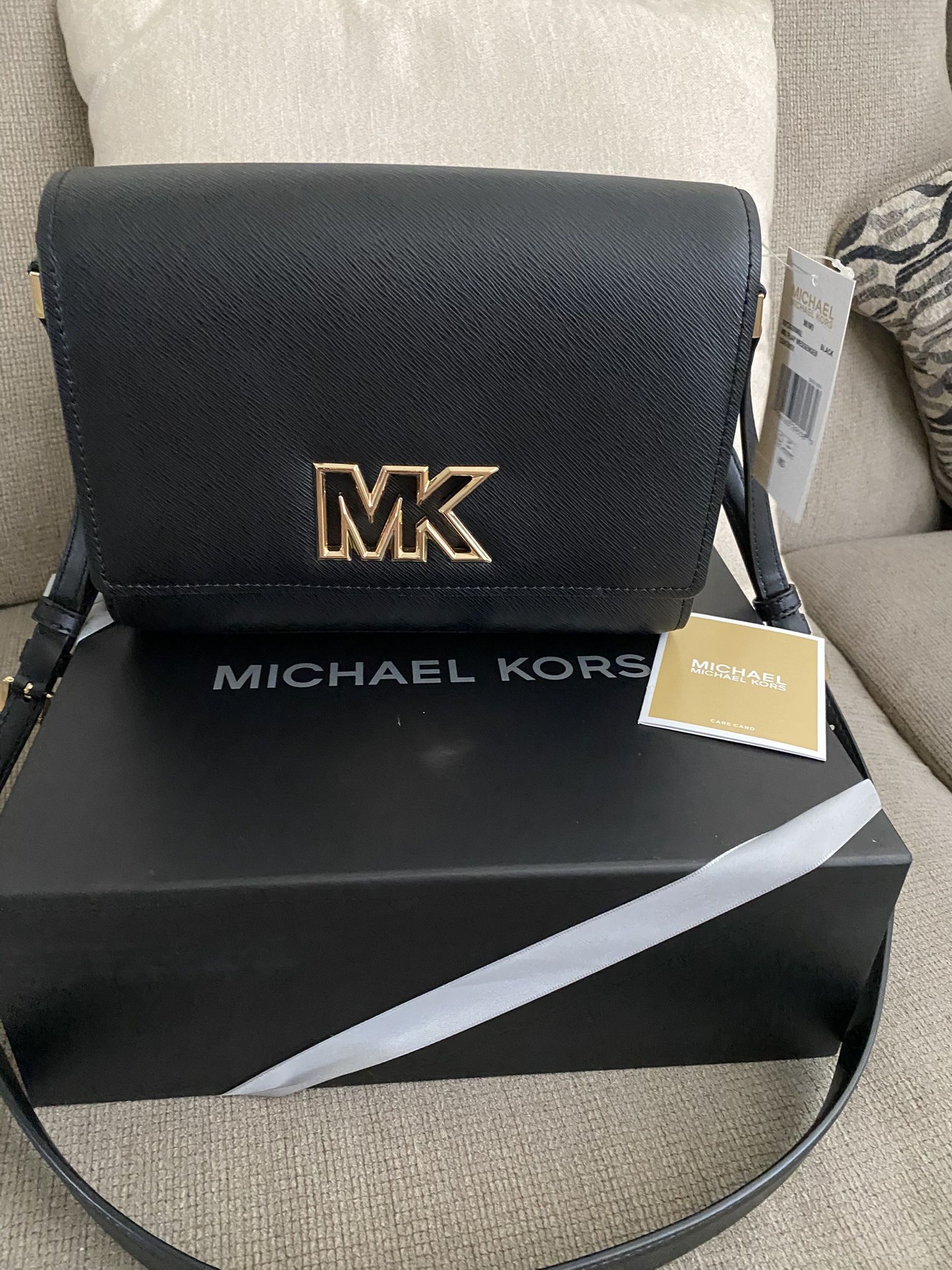 Brand New Michael Kors Purse π