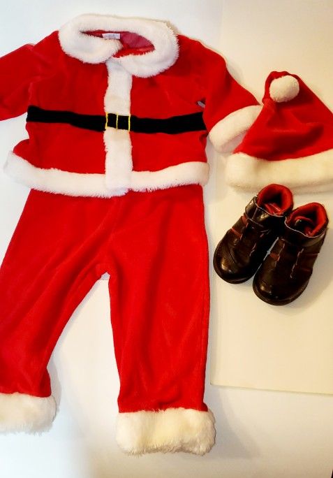 Kids CHRISTMAS HOLIDAY SANTA 12-18 Months Costume And Shoes