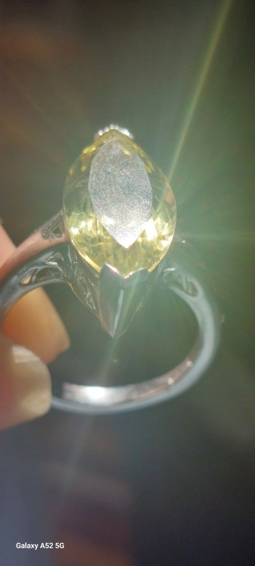 Sterling silver yellow green spinel size 9.75