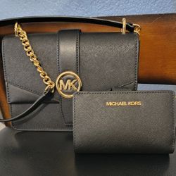 Michael Kors Crossbody Purse 