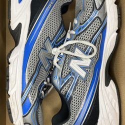 New Balance 740